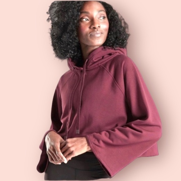 Athleta Tops - Athleta Steady State cropped sweatshirt EUC